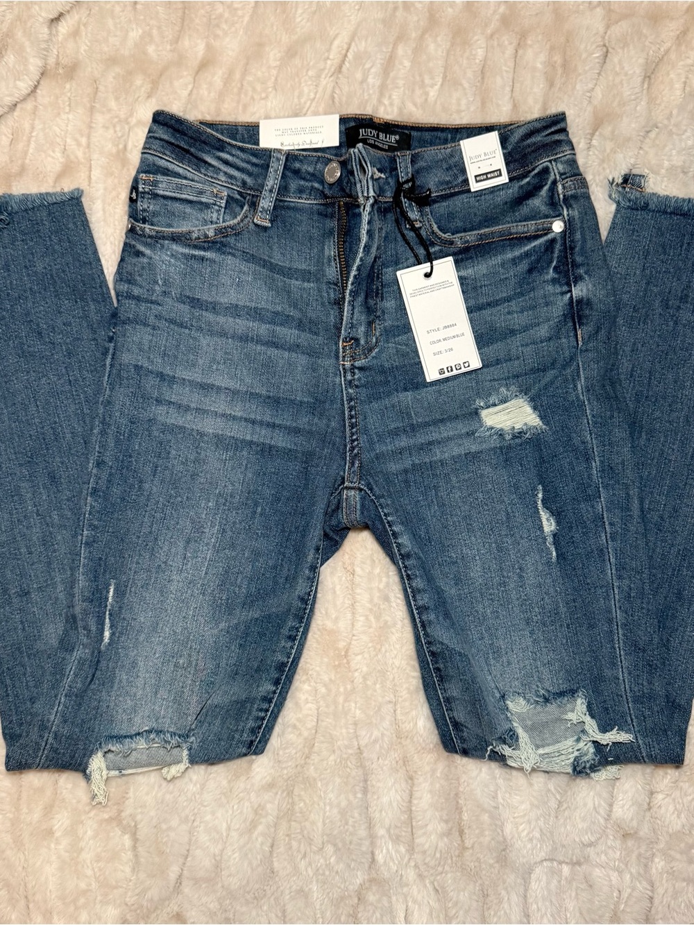 Judy Blue Ripped Medium Blue Frayed Hem Jeans